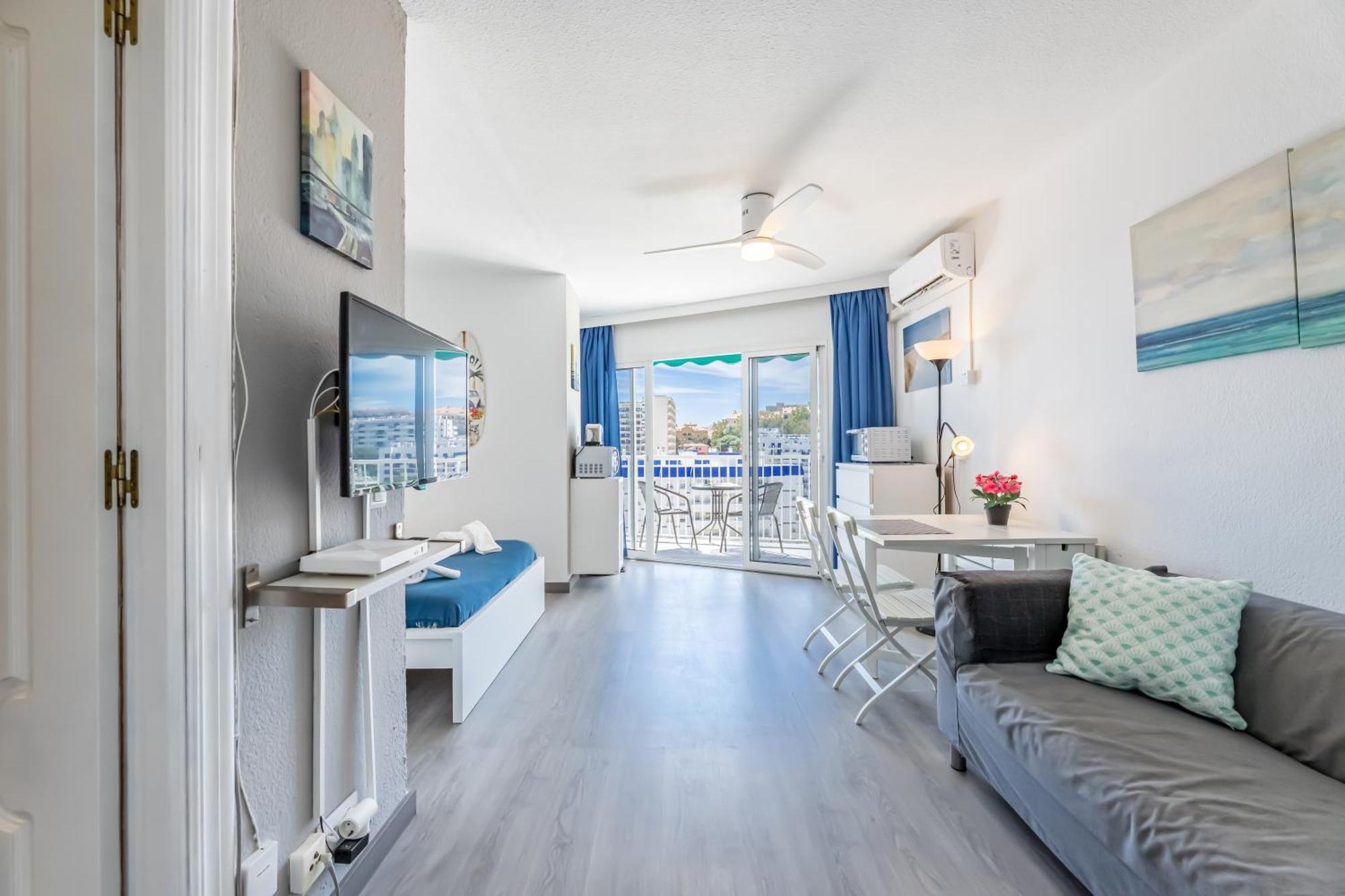Vb Benalmadena 1 Bedroom Waterfront Apt Bagian luar foto